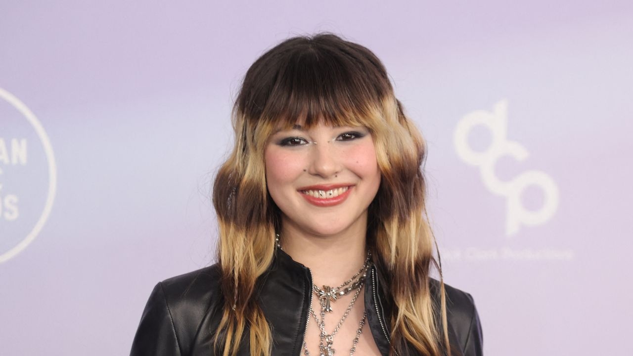 Alysa Liu Backs the Bridge Piercing Trend at American Music Awards 2026