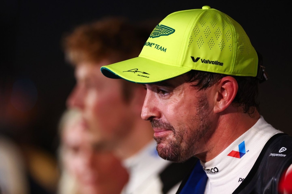 Alonso: 'Ik steun Newey's beslissing om zich te richten op 2026 volledig'