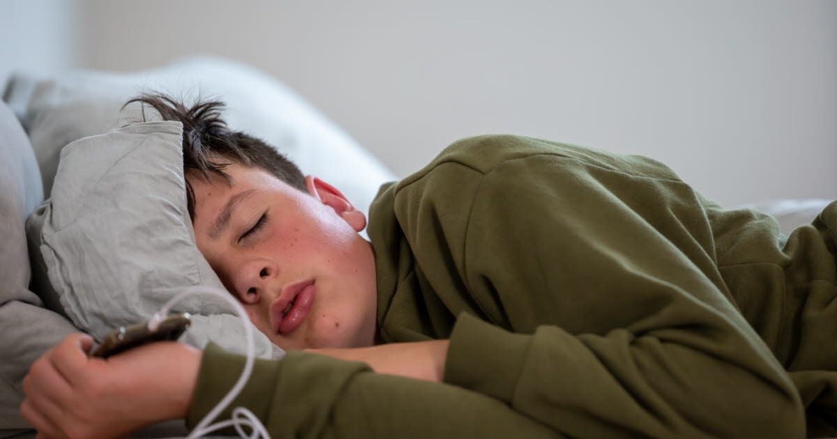 Gesundheit. Schlafmangel kann die kognitiven Fähigkeiten des jugendlichen Gehirns beeinträchtigen