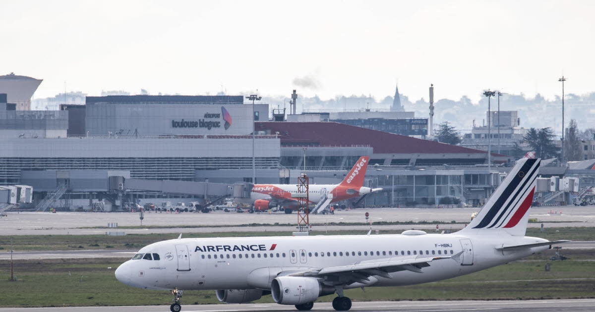 Transporte aéreo: Os 27 países da UE concordam em reduzir a compensação aos passageiros por atrasos.