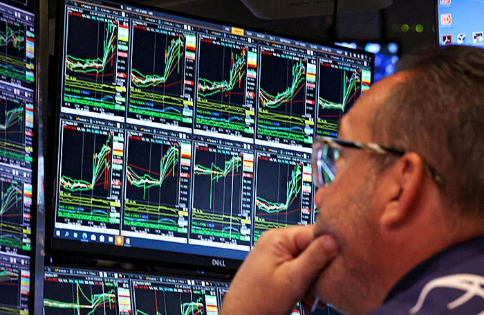 US attack on Iranian targets fails to cause panic in global markets