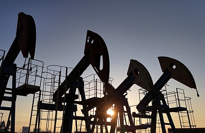 L'OPEC+ concorda di aumentare la produzione ad agosto