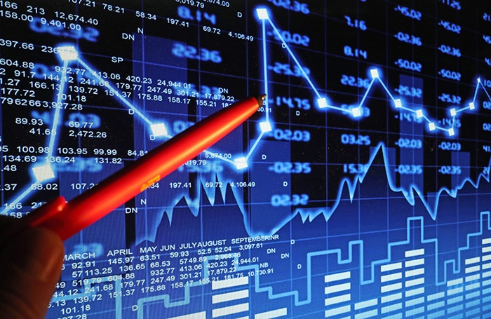 La bourse russe a clôturé en baisse, tandis que le pétrole et le yuan ont progressé. Revue des marchés financiers du 21 octobre