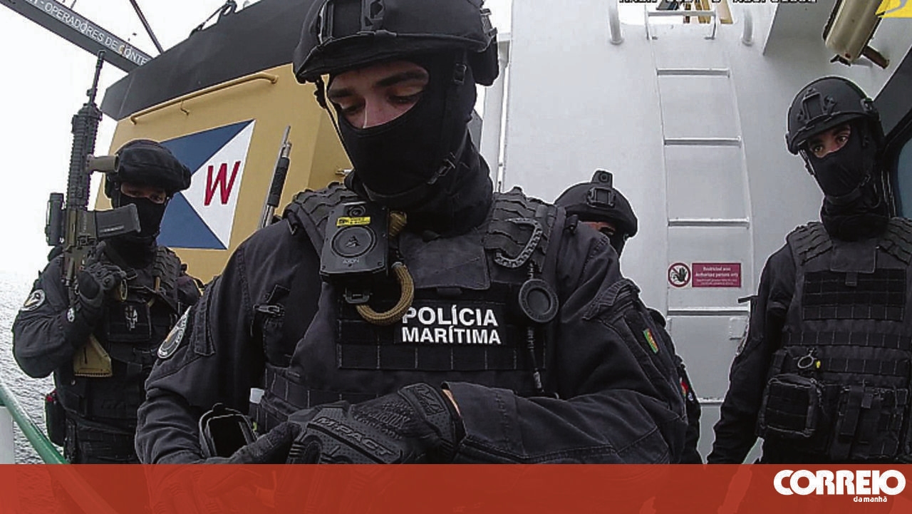 <![CDATA[ 'Bodycams' para as forças de segurança desbloqueadas após 28 meses ]]>