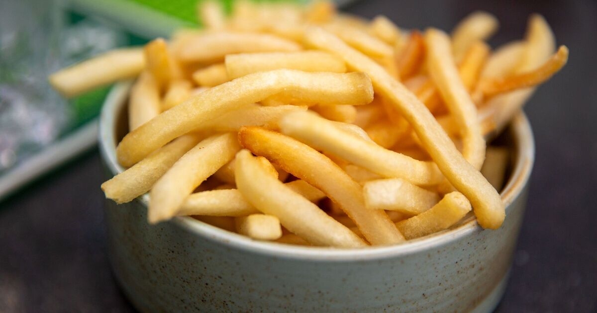 Faça batatas fritas dignas de restaurante na Air Fryer com apenas cinco ingredientes