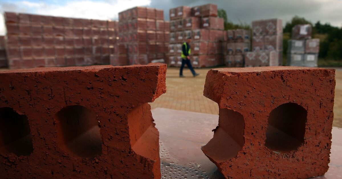 UK's 139-year-old handmade brick factory to close as Labour pledge crumbles