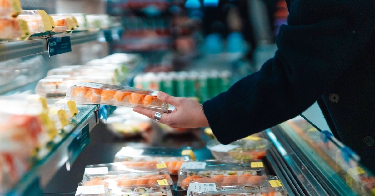 Нейрохирург рассказывает о трех продуктах, которых следует избегать, поскольку они могут «уменьшить объем мозга»