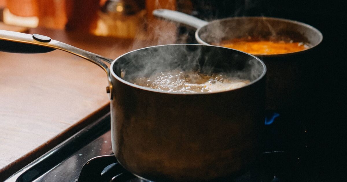 Une nutritionniste partage une recette de soupe au poulet « guérison » pleine de vitamines