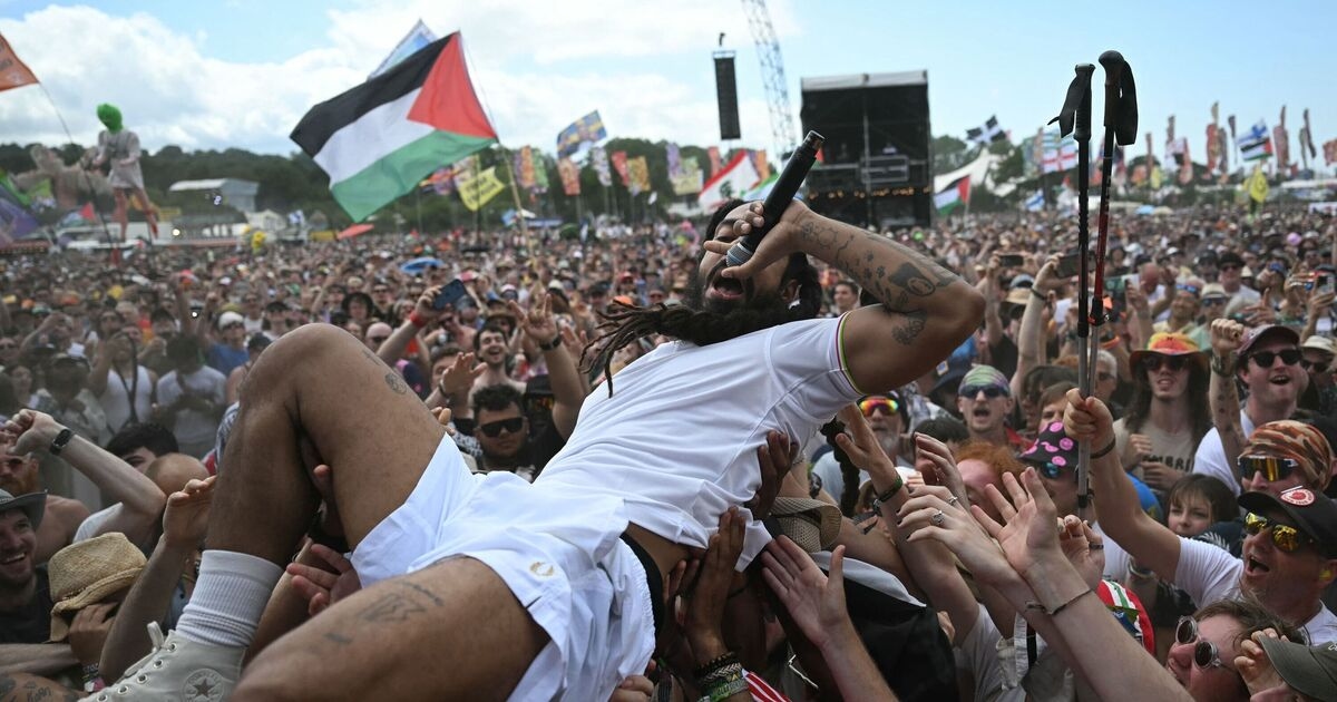 BBC w kryzysie, politycy jednoczą się w obliczu „przerażającego widowiska” wstrętnych okrzyków na festiwalu Glastonbury