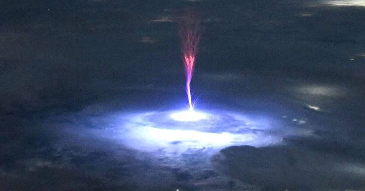 Astronauta NASA uchwycił niesamowity wybuch energii elektrycznej nad Ziemią