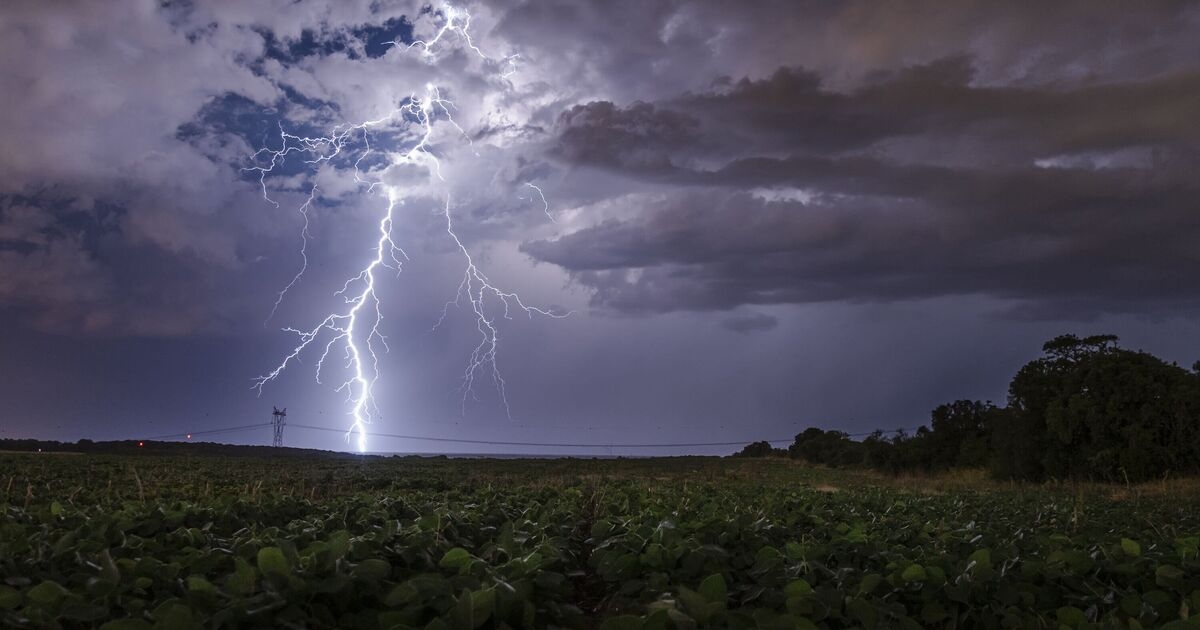 La Oficina Meteorológica emite una alerta amarilla de tormenta eléctrica en el Reino Unido: advierte de lluvia, rayos y granizo.
