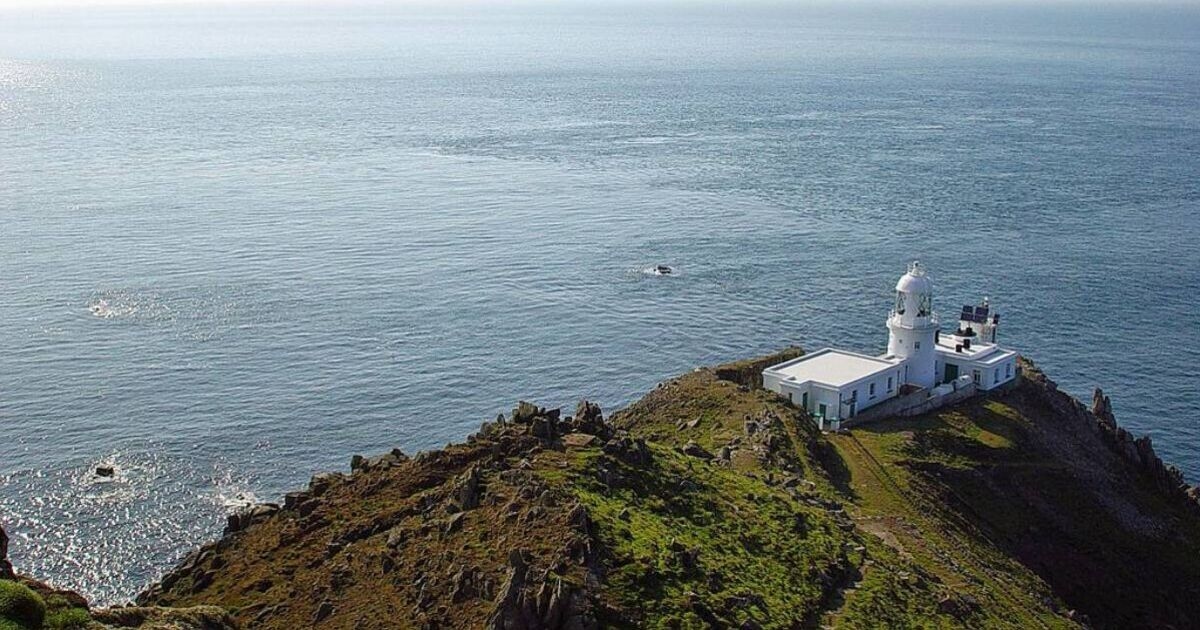 'Mysterious' UK island with a 'tiny' population and no cars makes 'must visit' list