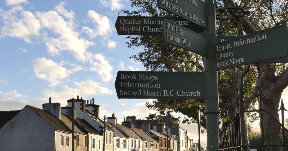 Charming UK 'book town' is packed with independent booksellers and a 'bookshop Airbnb'