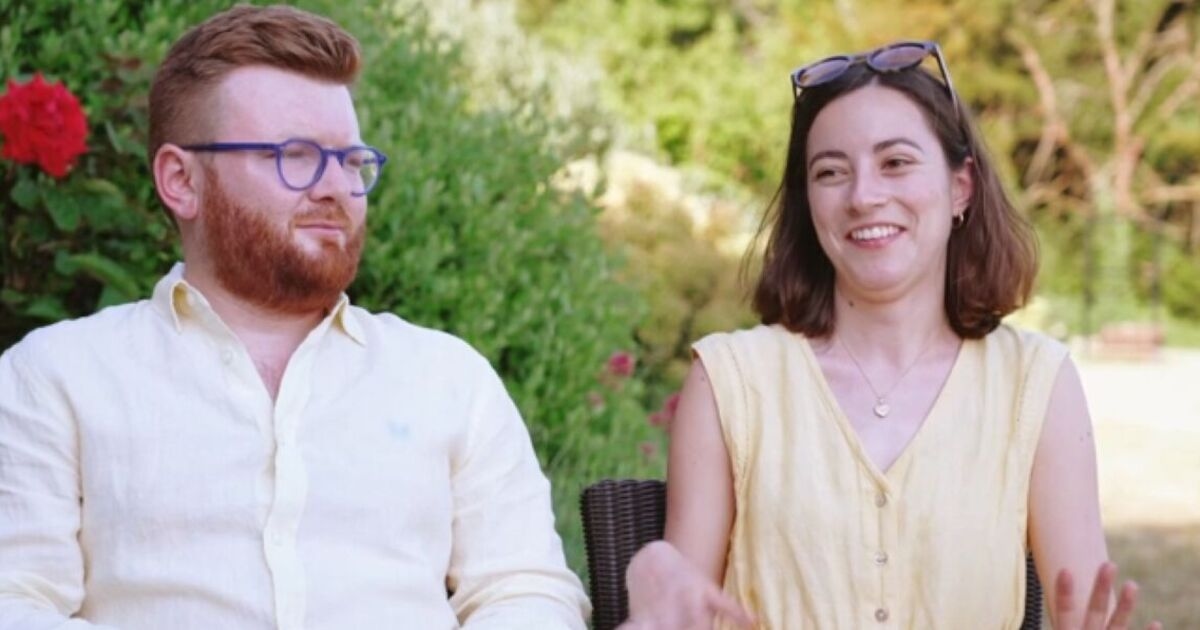 Escape to the Country buyers gobsmacked as host unveils 'surprise' property feature