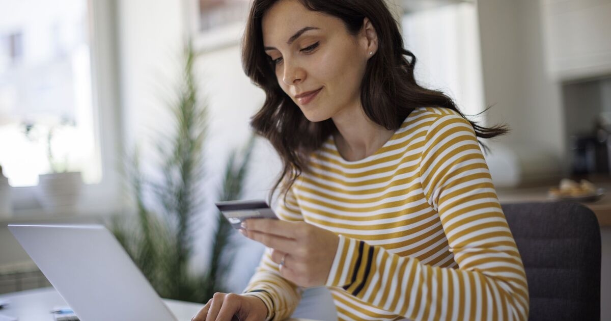 Expert 'gets £600 back' using bank account for everyday spending