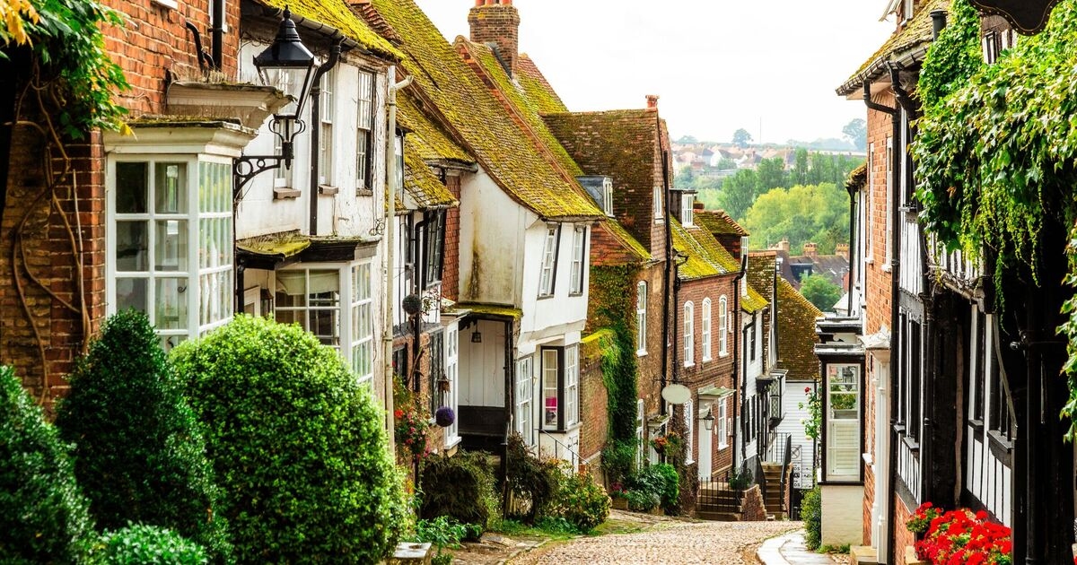 The 16 beautiful little English market towns everyone must visit at least once
