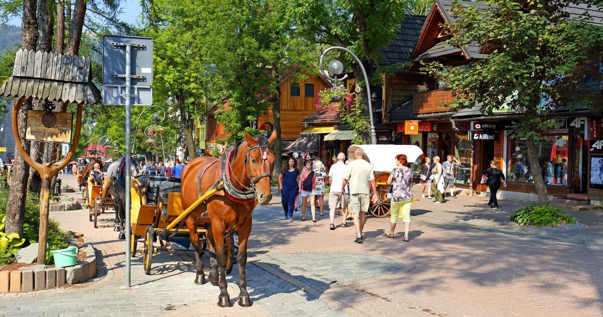 I visited an underrated storybook town in Europe with 100 walking trails and meals for £4