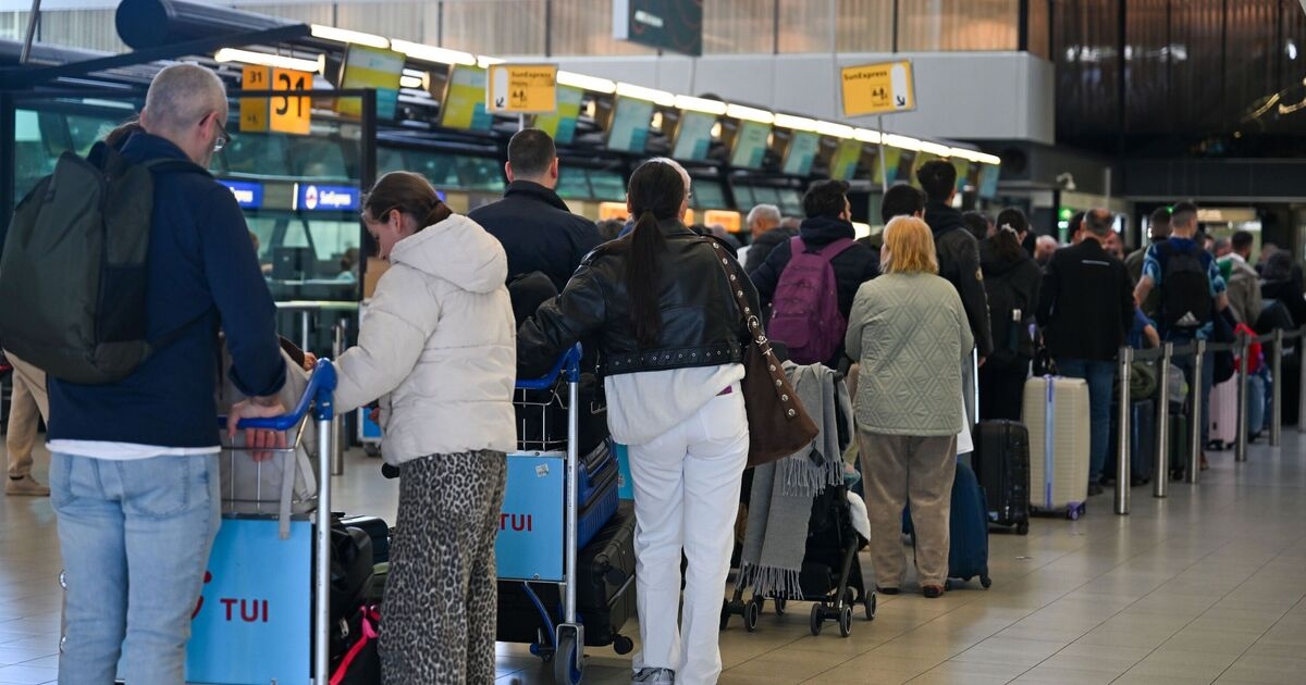 Monday holiday air travel update as 'four hours' early plans emerge