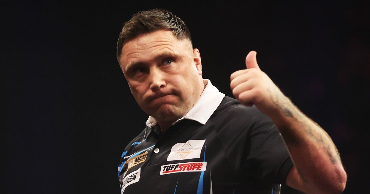 Gerwyn Price makes big change during Premier League to spark darts fans into debate