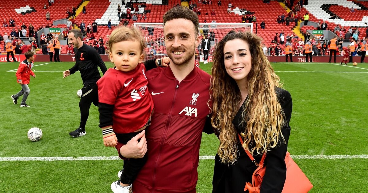 Liverpool muss den Vertrag mit Diogo Jota bezahlen, während die Spieler zur Beerdigung kommen