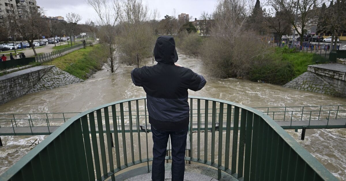 Spaniard reeling from deluge of rain in March asks Brits: 'How do you cope?'
