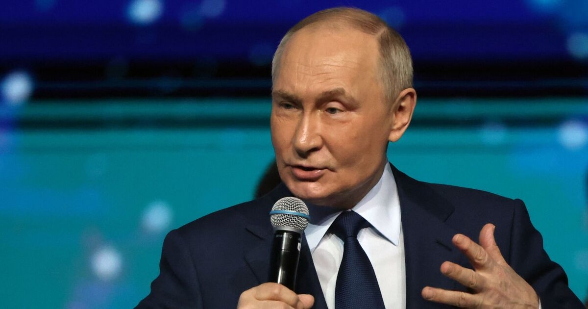 Russian economy nightmare as £348bn sanctions on Putin to stay despite ceasefire