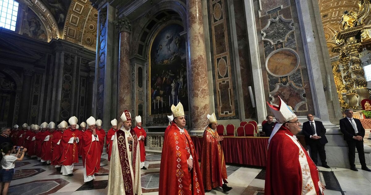 „Ich habe im Vatikan gearbeitet – deshalb könnte dieser Kardinal der nächste Papst sein“