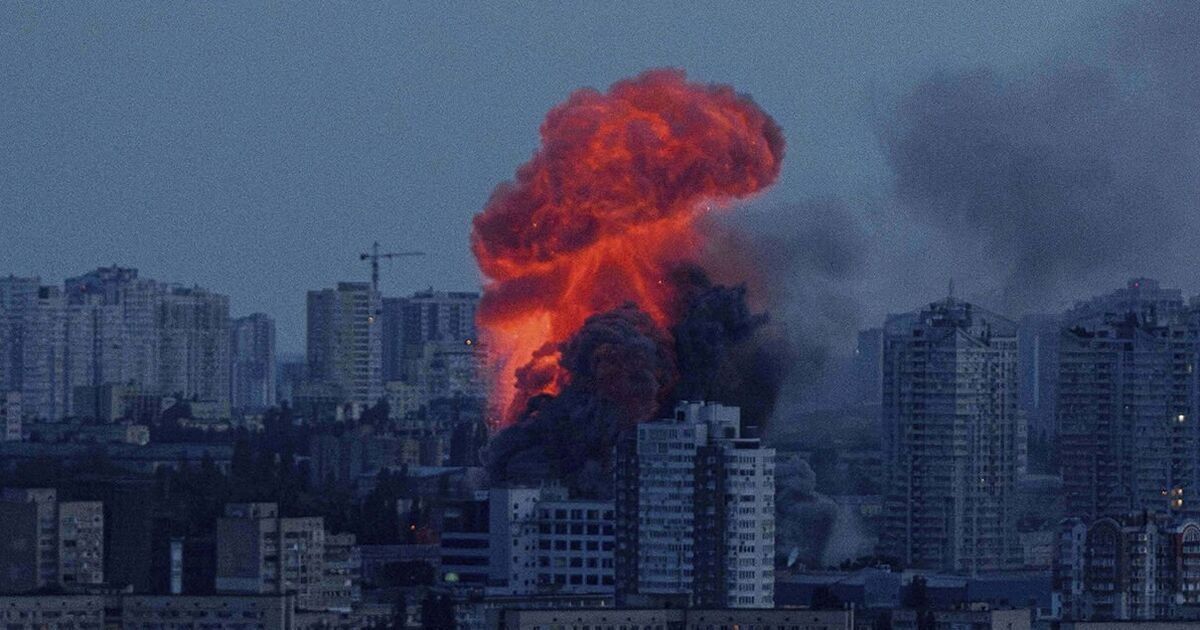 Ucrânia AO VIVO: Putin ataca Kyiv com mísseis e drones enquanto a Rússia realiza uma vingança brutal