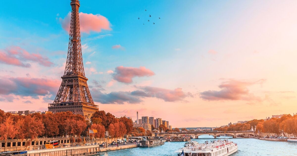 Paris'te kanalizasyon taşması korkularının önemli bir yapının kapanmasına yol açması paniğe yol açtı
