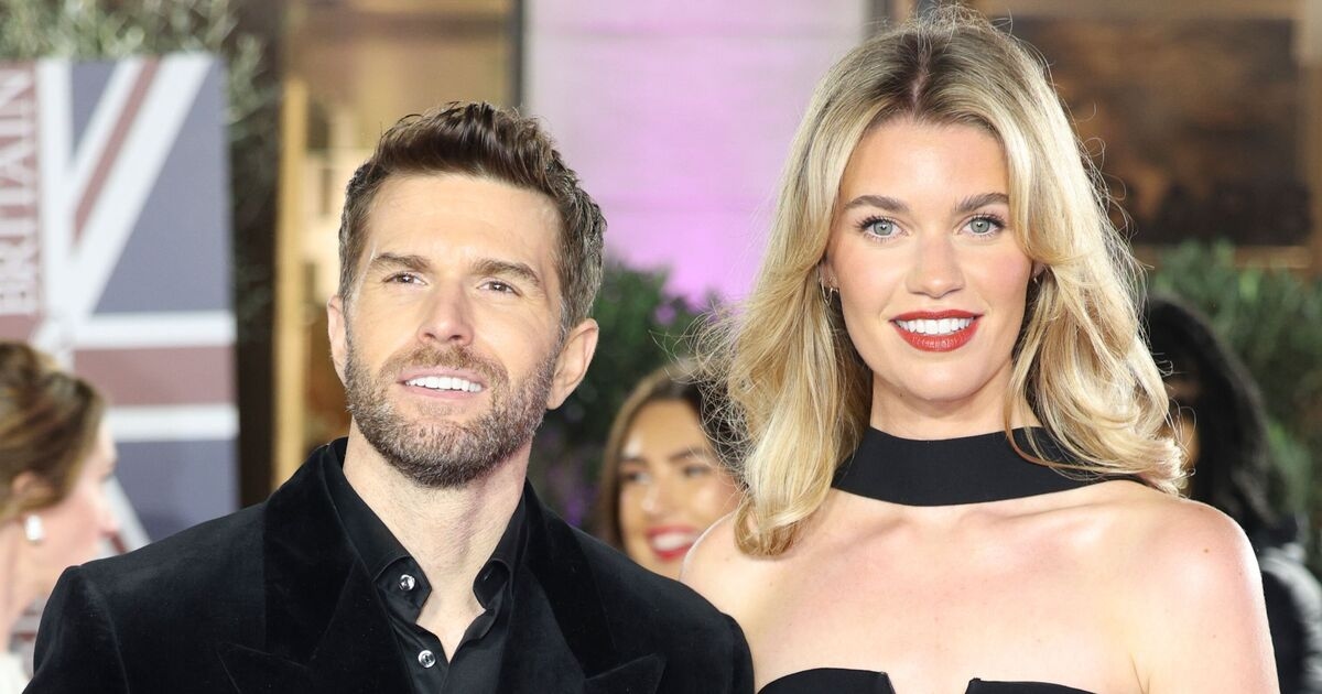 Joel Dommett'in eşi, ilk şovda ITV Masked Singer patronları için katı bir kural koydu