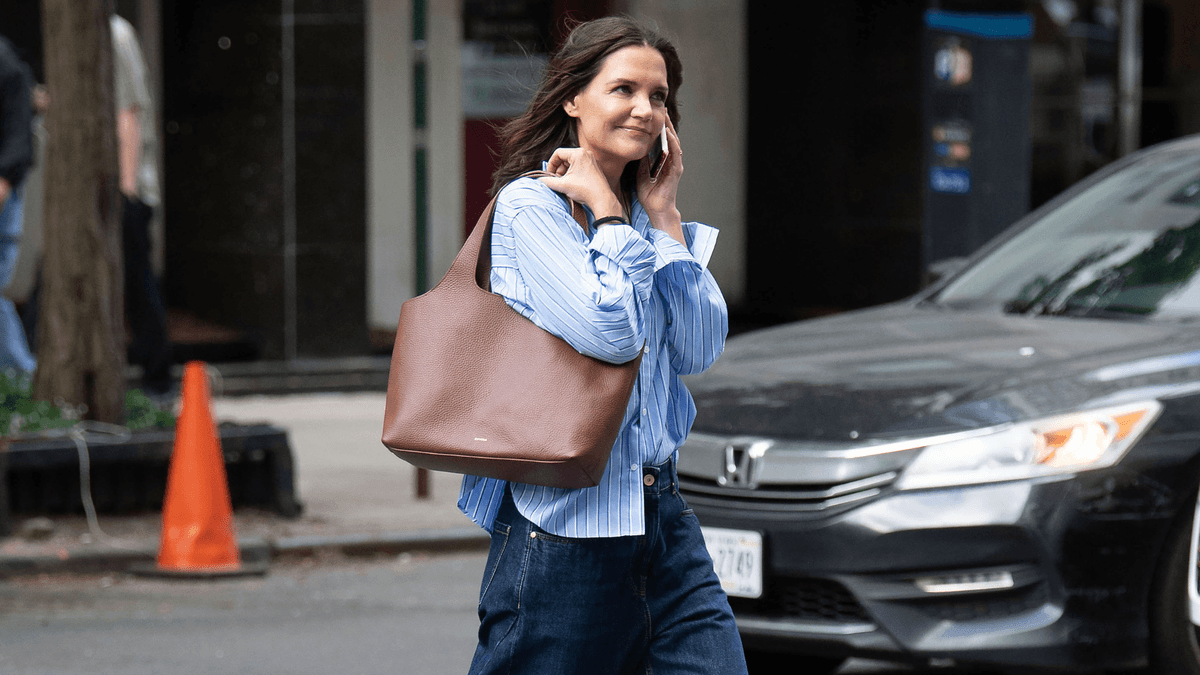 Katie Holmes’s Shirt and Jeans Outfit Formula Is the Definition of Effortless Chic—And It’s Easy to Copy