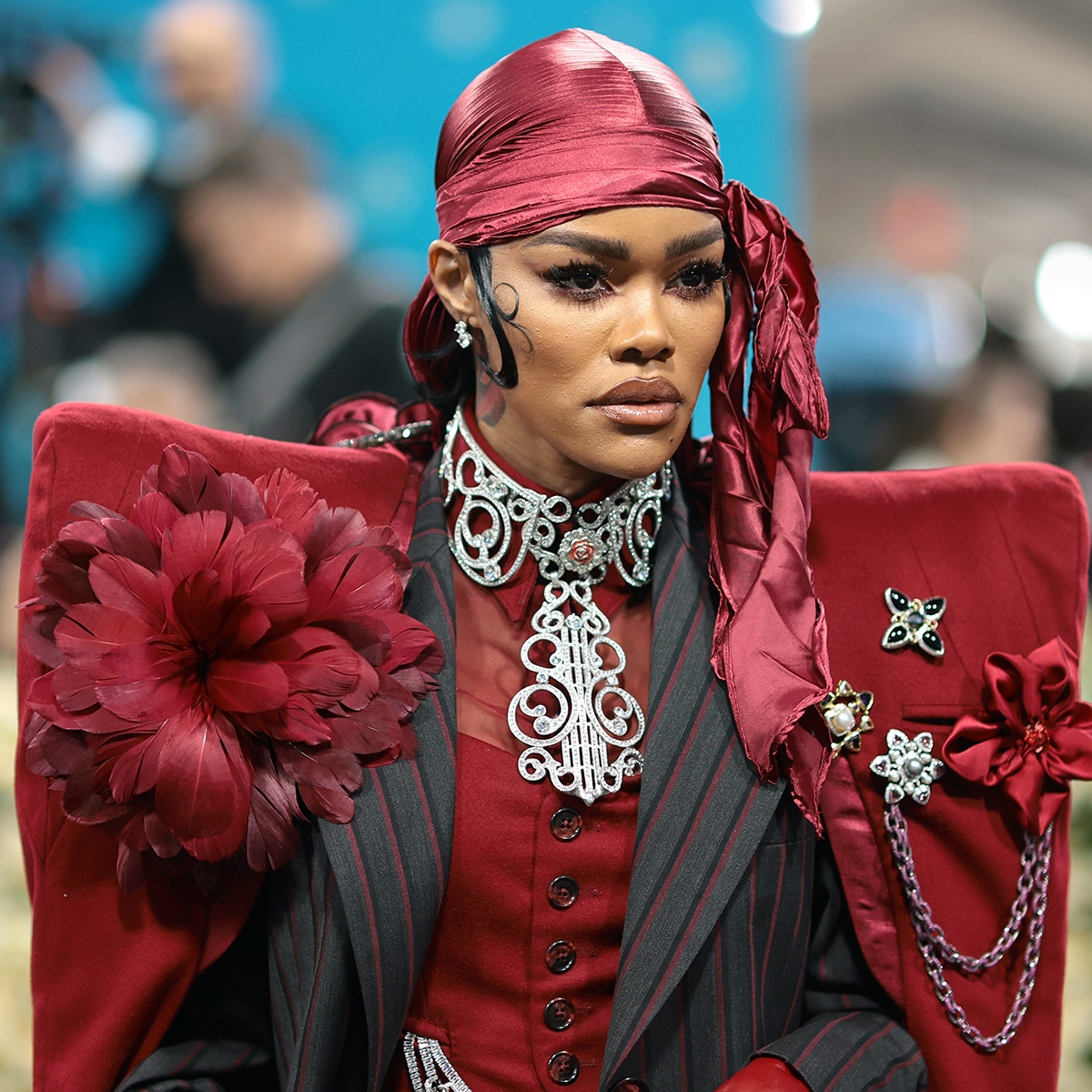 Наши живые реакции на образы на красной дорожке Met Gala 2025: от самых экстравагантных до самых тематических