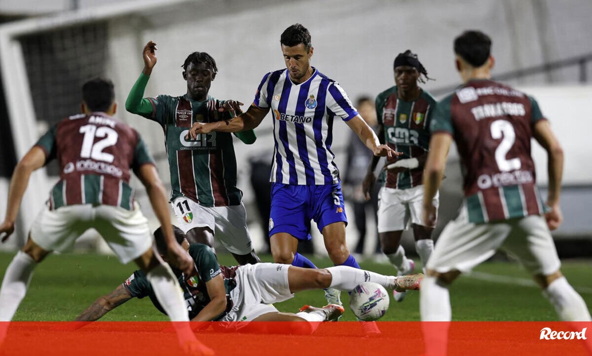 <![CDATA[ Prova de fogo: FC Porto tenta salvar a face no dérbi da invicta ]]>