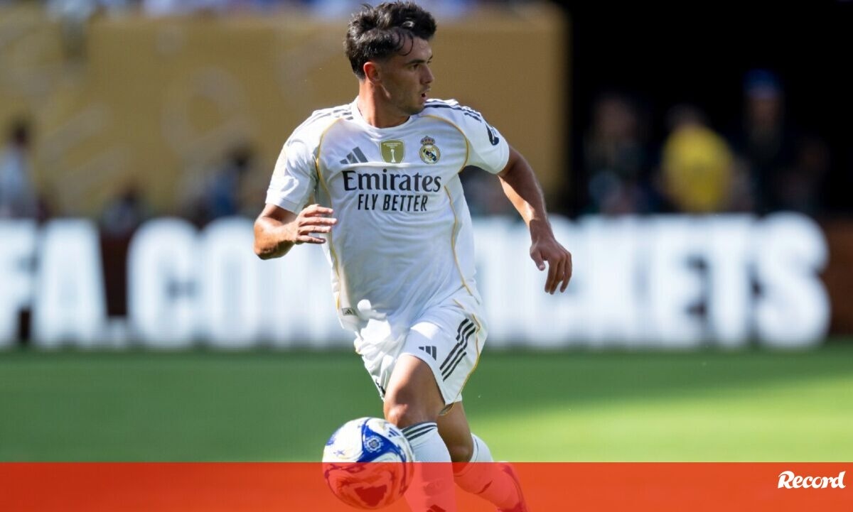 <![CDATA[ Real Madrid segura Brahim Díaz ]]>
