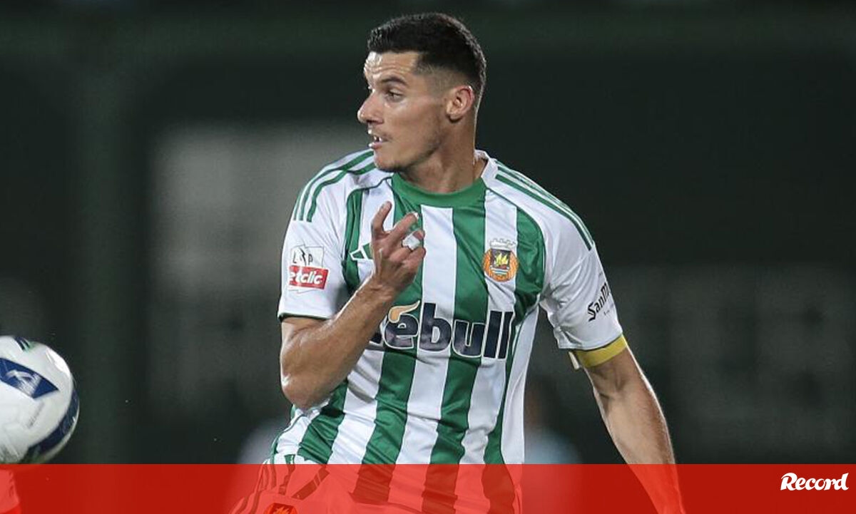 <![CDATA[ Olympiacos muda de prioridade e Vrousai está mais seguro no Rio Ave ]]>