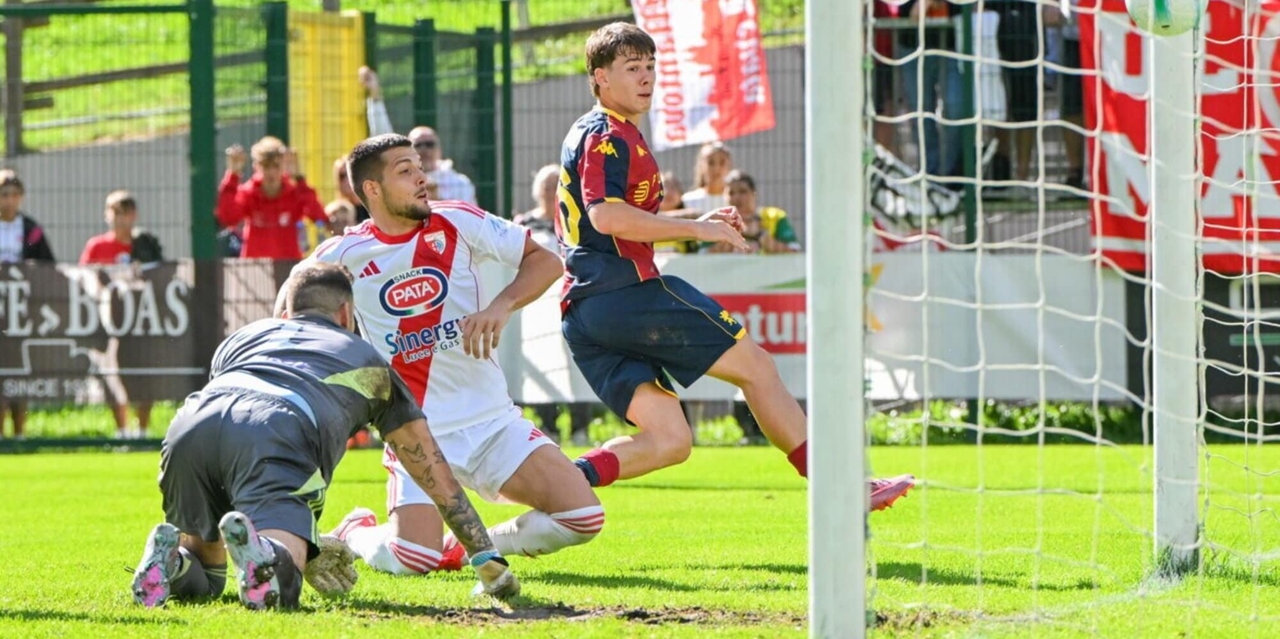 L&rsquo;applauso di Vieira: &quot;Genoa, bene cos&igrave;&quot;