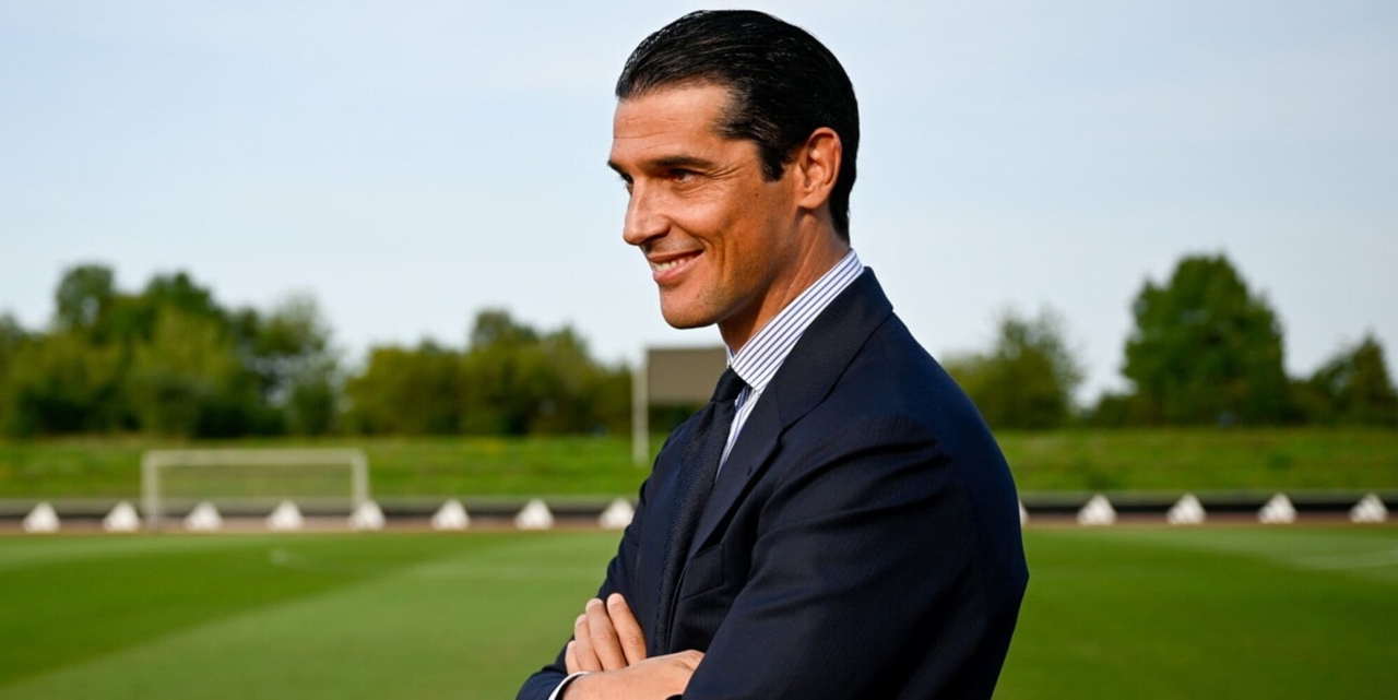 <p>Modesto, Juve all-in: "We spelen om alles te winnen. Vlahovic is van ons, Douglas Luiz heeft een fout gemaakt."</p>