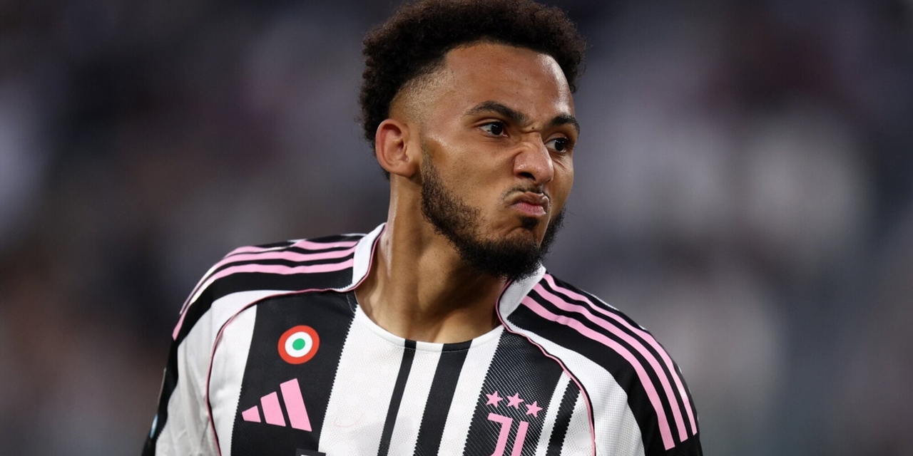 Kelly trekt zich terug van de transfermarkt en vestigt zich bij Juventus, nadat hij alle aanbiedingen van de Premier League en Super League heeft afgewezen.