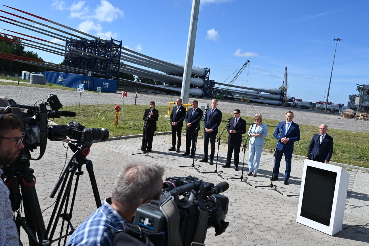 Poland explores expansion of offshore wind terminal in Świnoujście