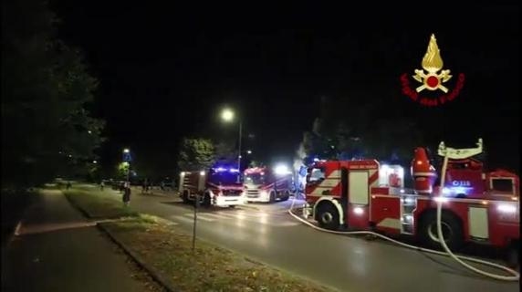 Vídeo del incendio en el Teatro Viper de Florencia: grandes daños.