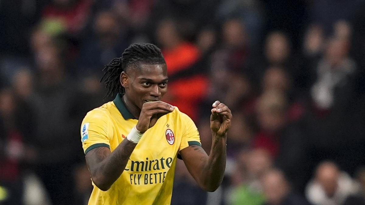 Leao's moed, Milans kracht. En Allegri kijkt van bovenaf toe hoe de andere teams bekers winnen.