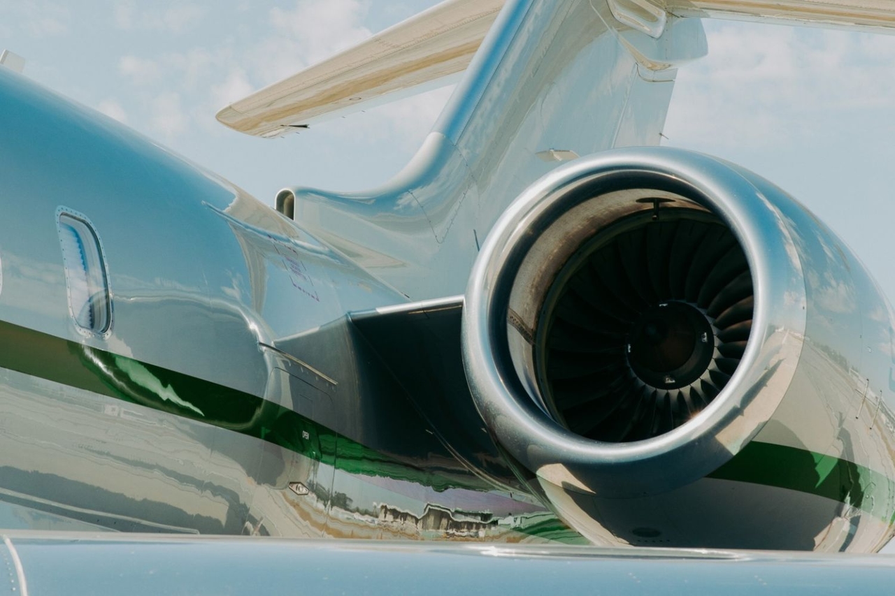 La boda de un multimillonario que llegó con una resaca de 100 jets
