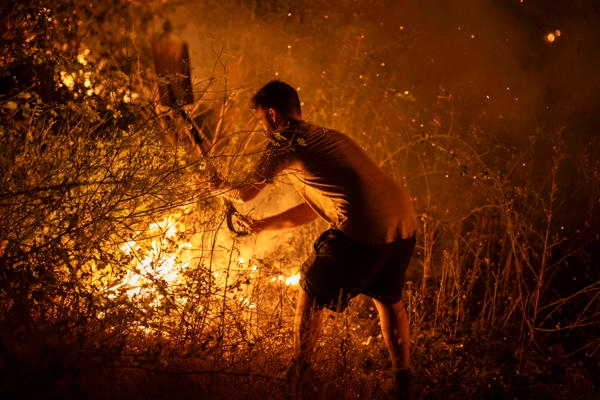 Ola de incendios en Ourense, urge escuchar al pueblo, su custodio, para evitar que se repita