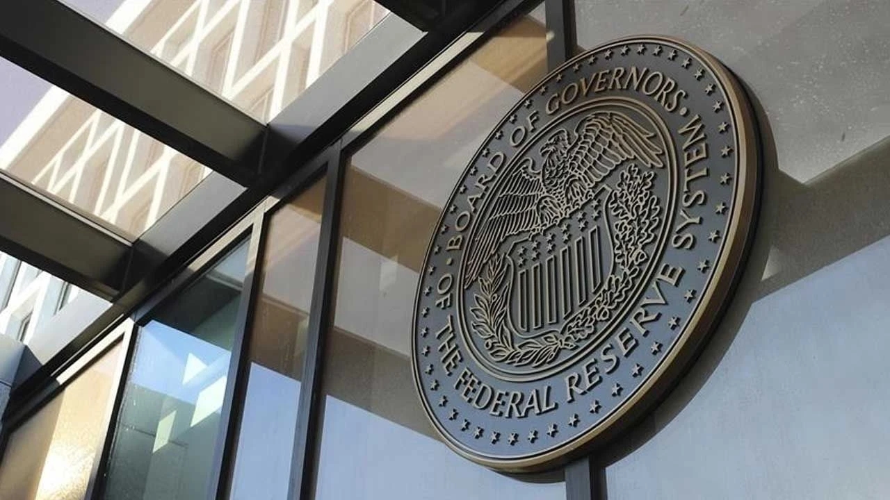 When will the Fed's interest rate decision be announced? Signals for a July 2025 rate cut are growing stronger.