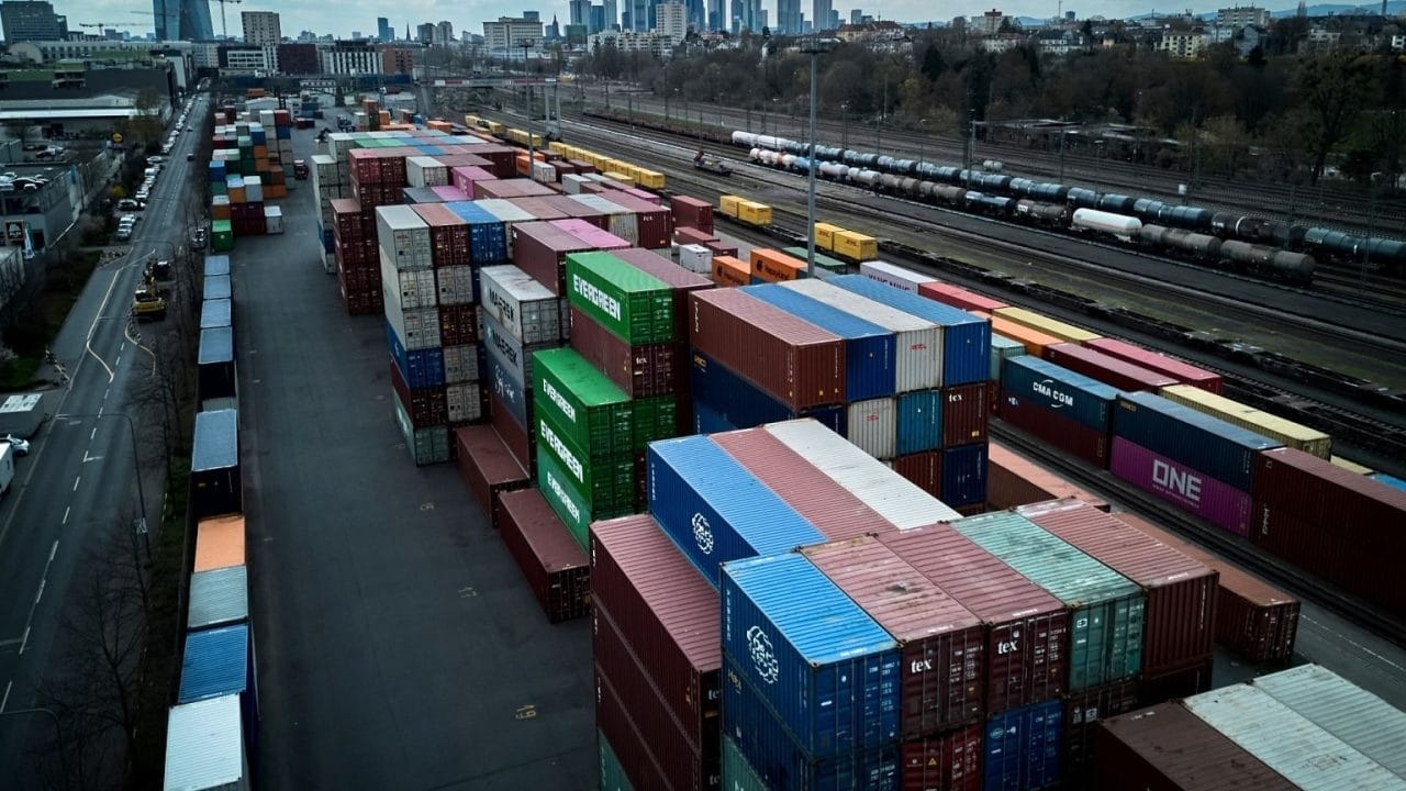 Trump declara guerra comercial: tarifa de 30% sobre o México e a UE