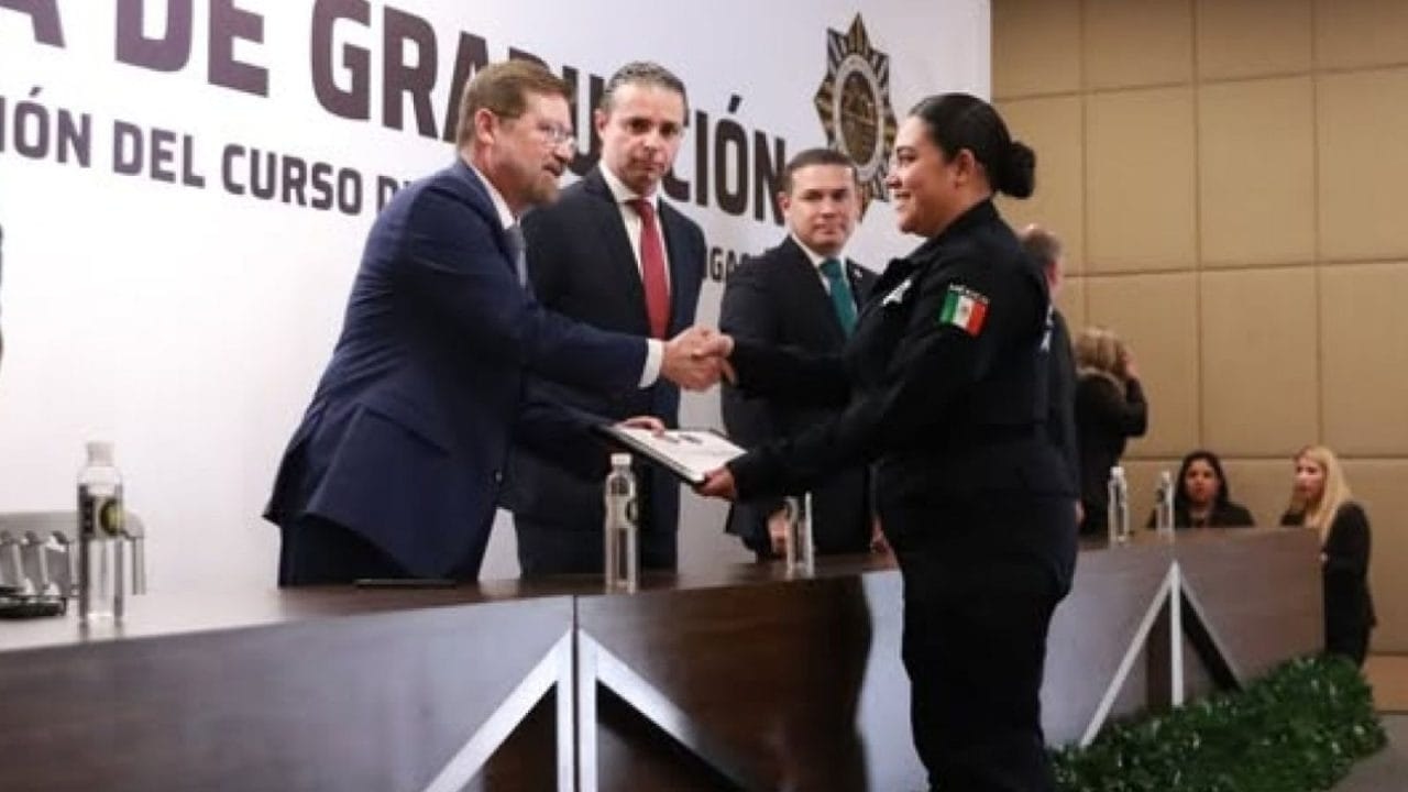 Напряженность в судебной системе Нью-Мексико: Уго Кампос готов заменить Салинаса.