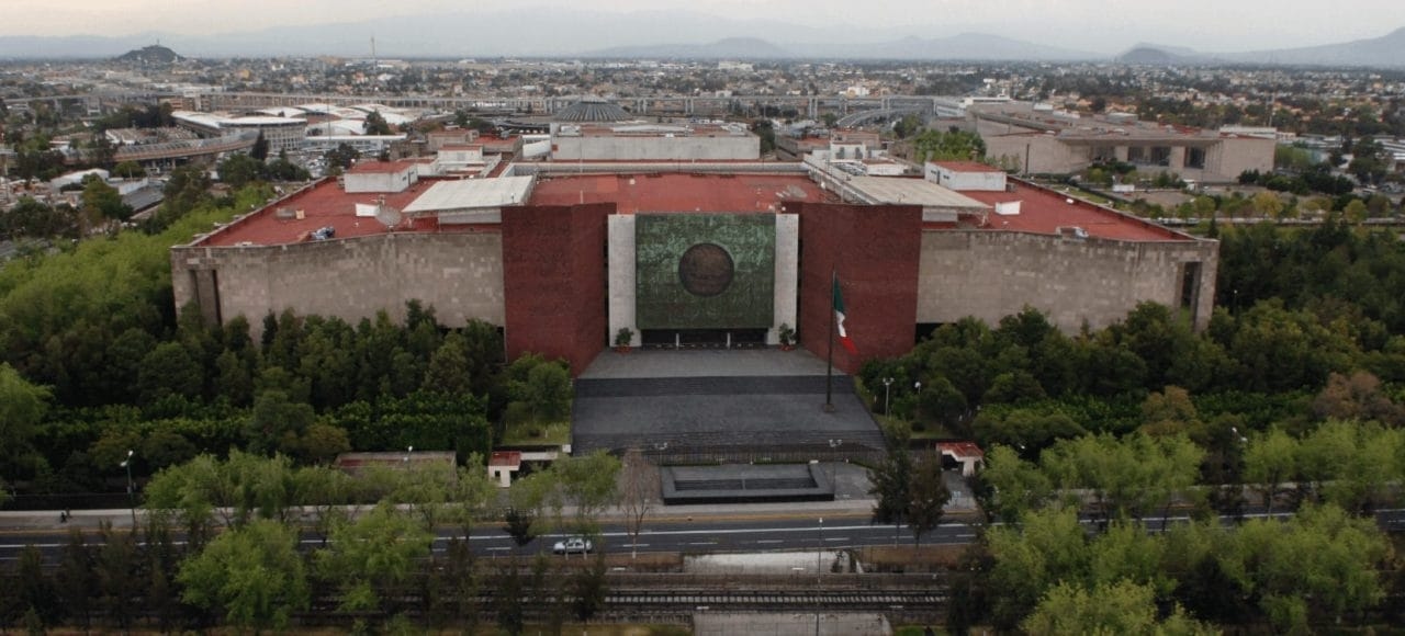 San Lázaro kemer sıkma politikası tanımıyor: Danışmanlar ayda 165.000 dolara kadar kazanıyor
