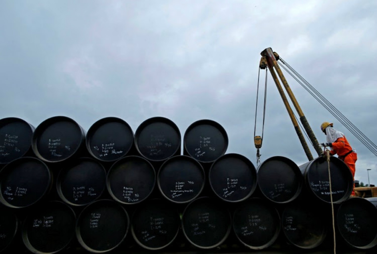 US Hits Iranian Shipping Network with Major New Sanctions