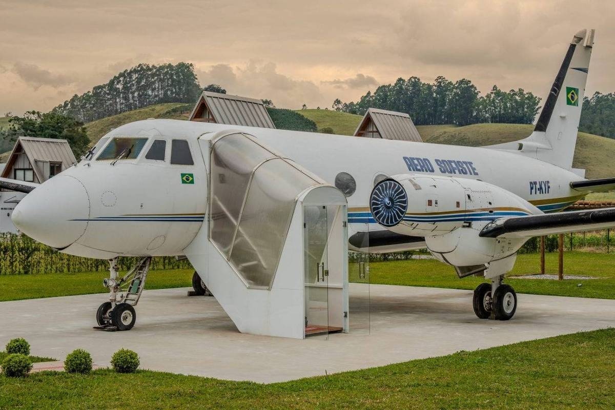 Un aereo raro diventa una suite di lusso in una pensione a Espírito Santo; vedi foto