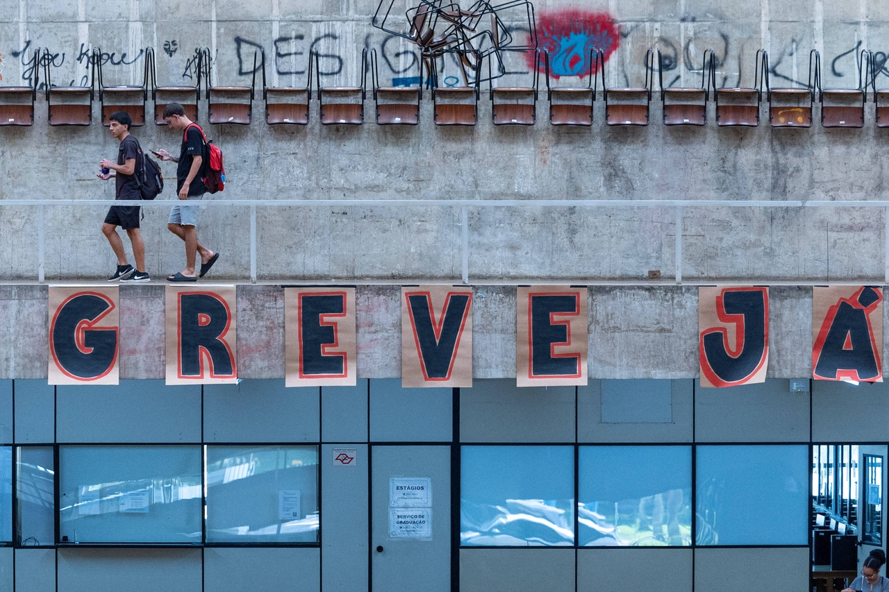 Estudantes da USP decidem encerrar greve após 54 dias